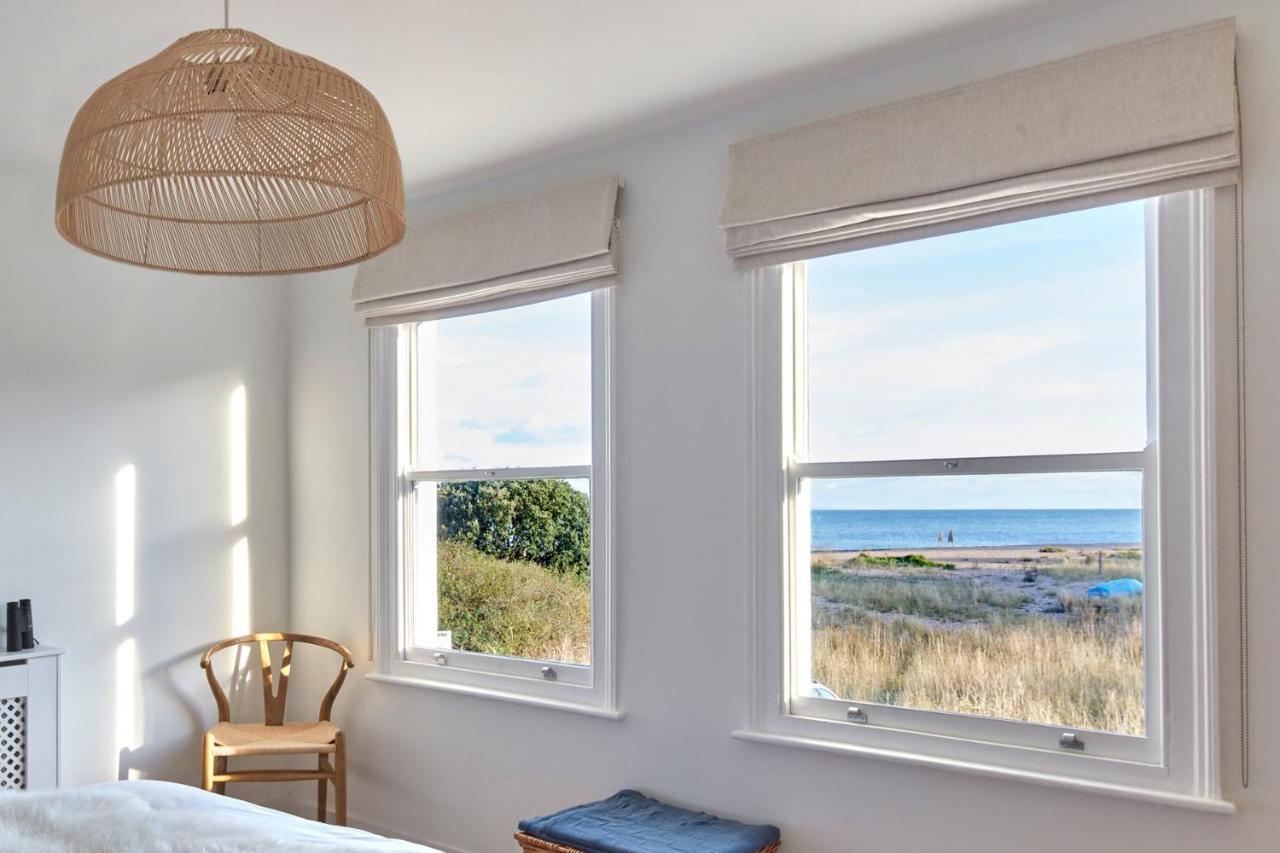 Villa A Cool Coastal Retreat On Kingsdown Beach - The White House à Deal Extérieur photo